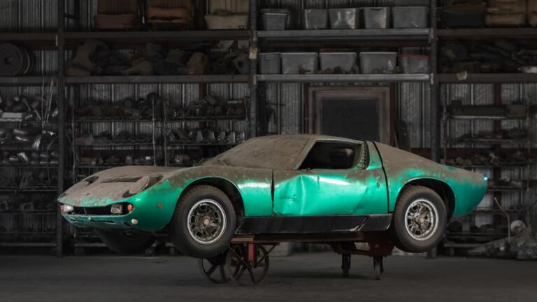 Lamborghini Miura auction