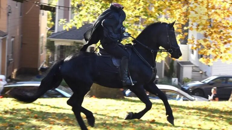 headless horseman rides